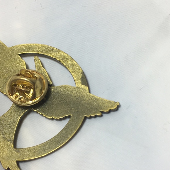 Hunger Games Mockingjay Pin - Picture 5 of 7